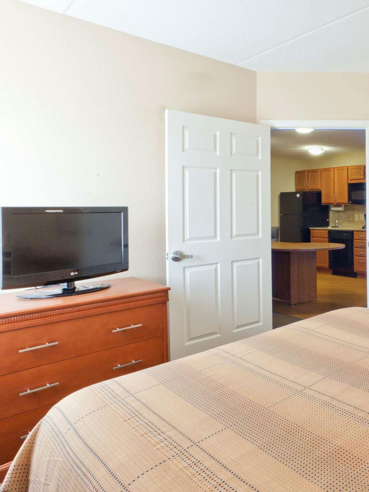 Hotel Candlewood Suites Manassas photo 2