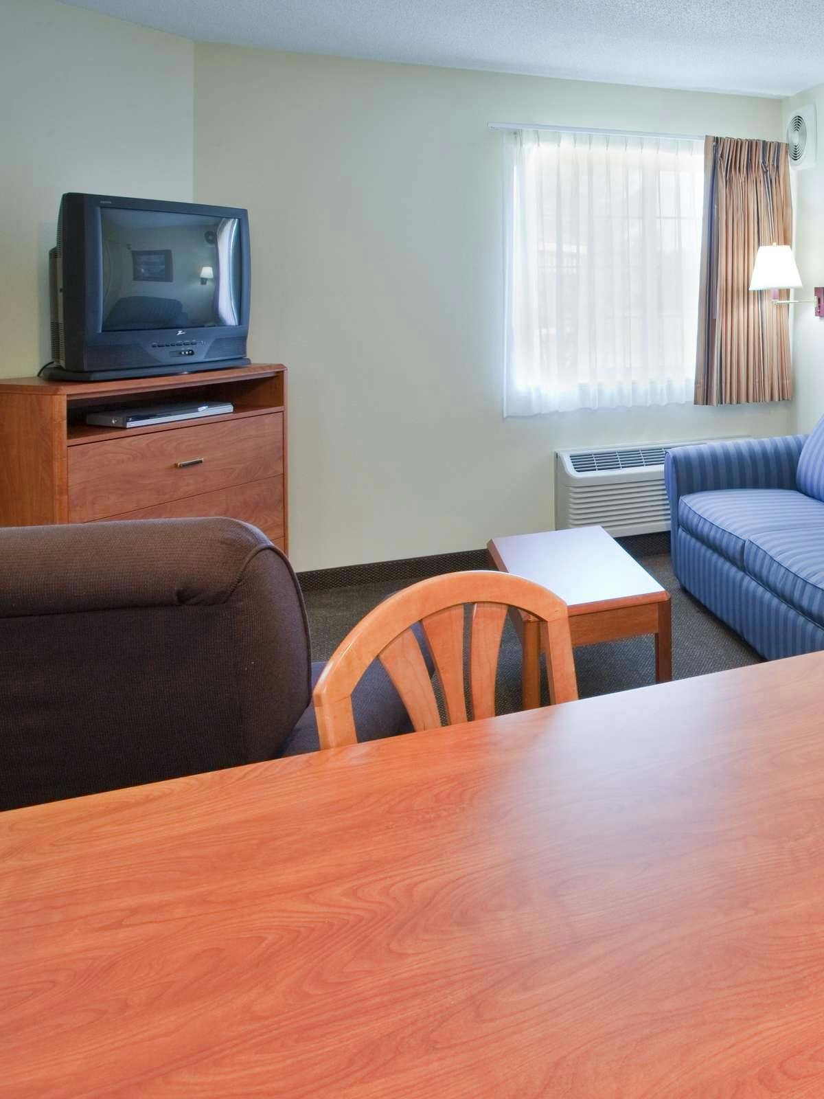 Hotel Candlewood Suites Newport News/Yorktown photo 2