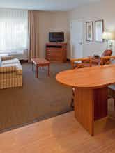Hotel Candlewood Suites Deer Park photo 2
