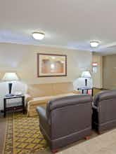 Hotel Candlewood Suites Topeka photo 3