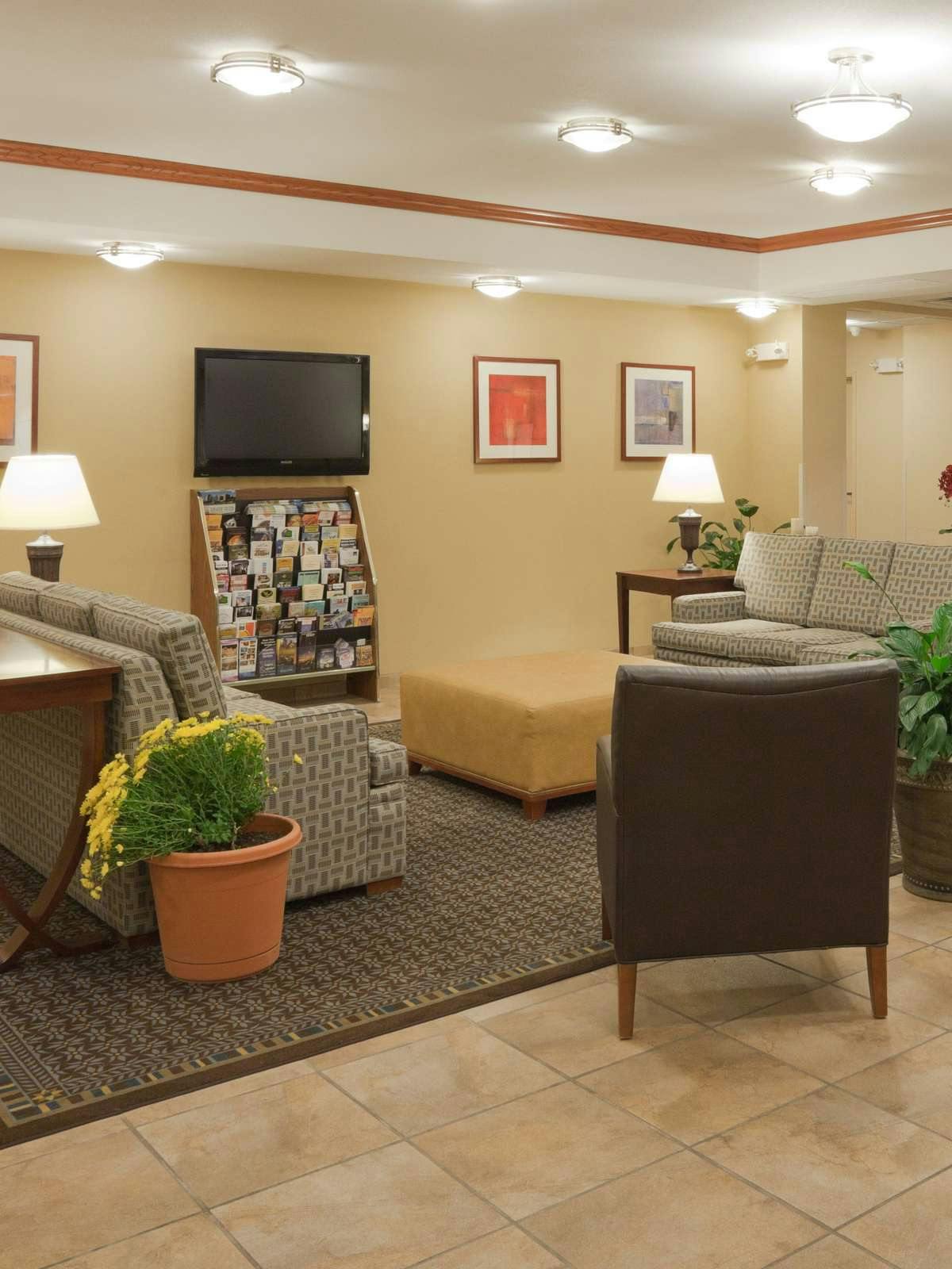 Hotel Candlewood Suites Perrysburg photo 3
