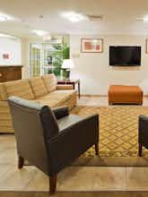 Hotel Candlewood Suites Turlock photo 4