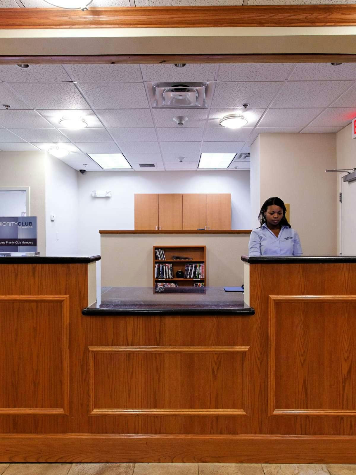 Hotel Candlewood Suites Tuscaloosa photo 4