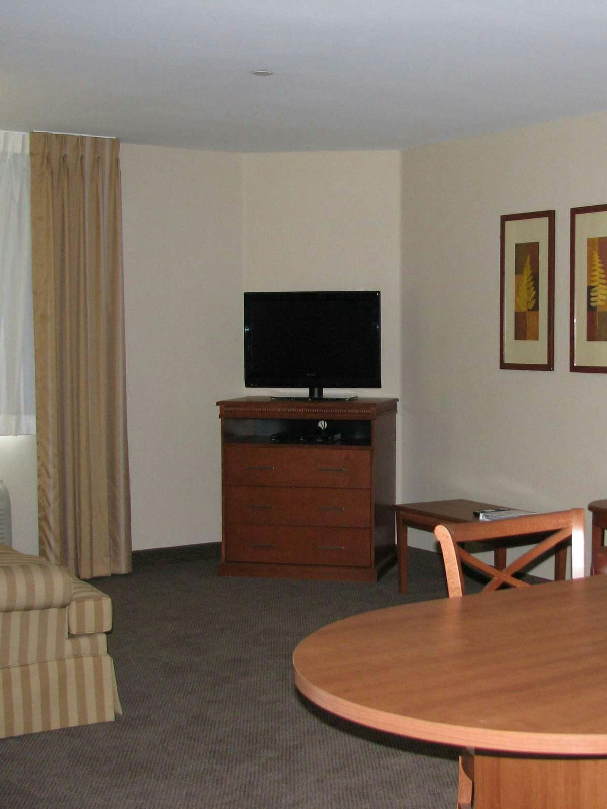 Hotel Candlewood Suites Victoria photo 2