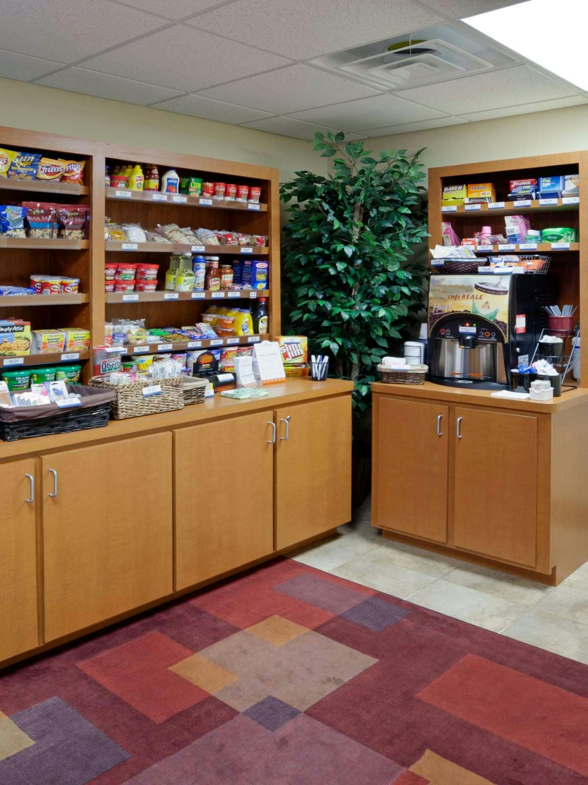 Hotel Candlewood Suites Victoria photo 3