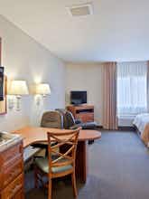Hotel Candlewood Suites Portland Airport photo 2