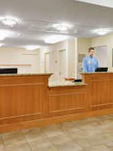 Hotel Candlewood Suites Reading photo 4