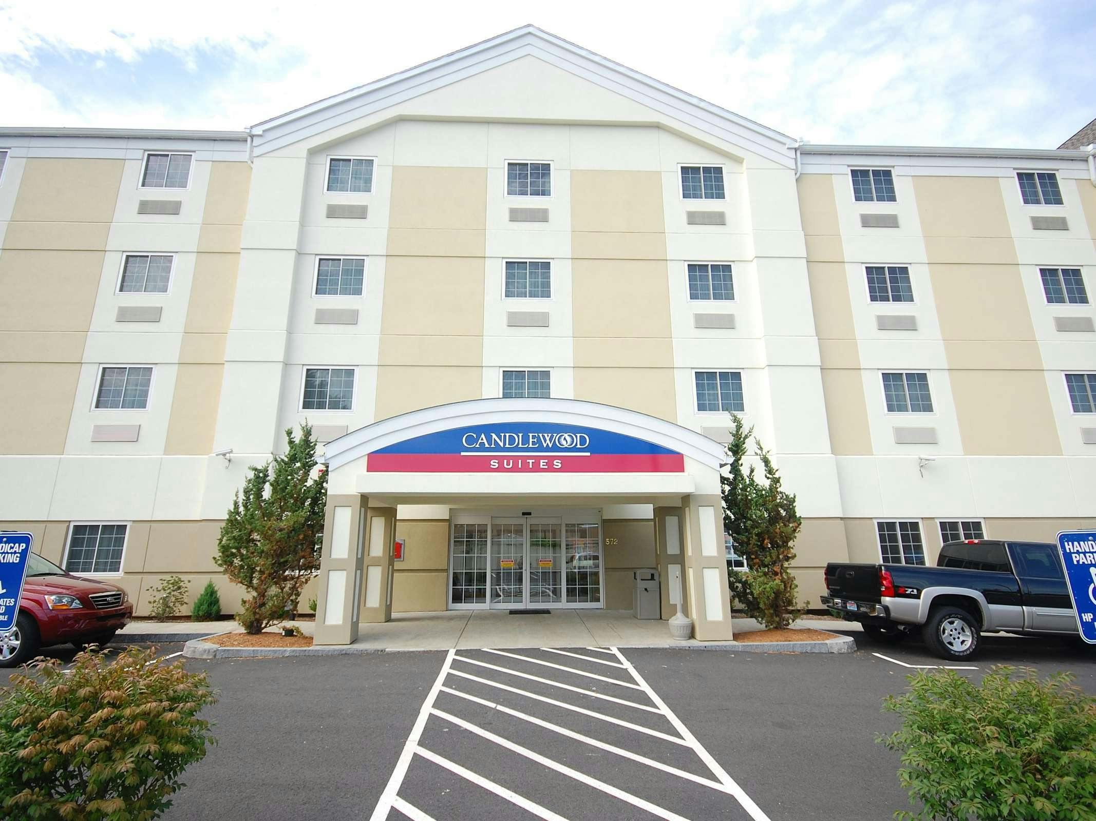 Candlewood Suites West Springfield