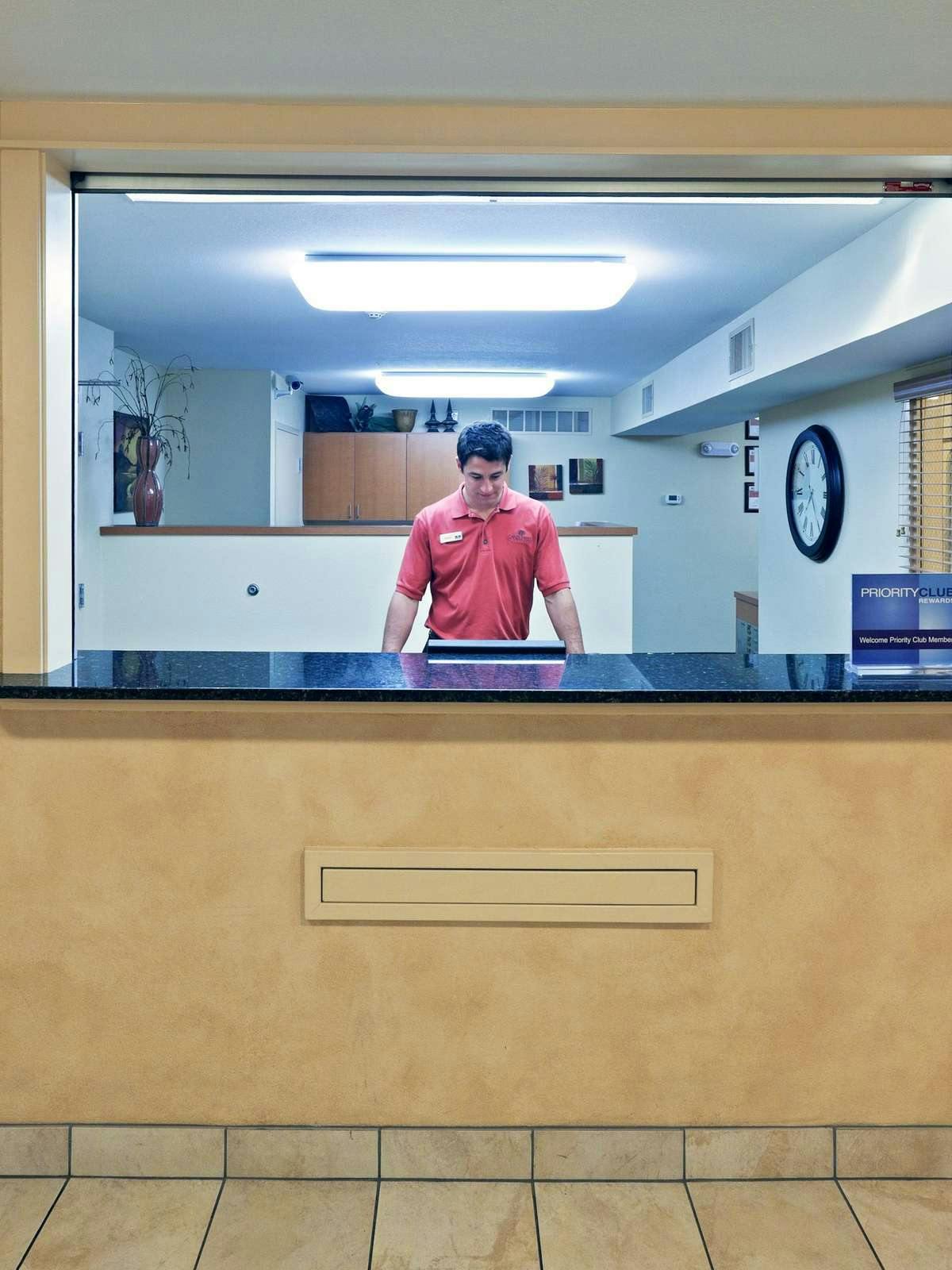 Hotel Candlewood Suites Wichita Falls photo 5