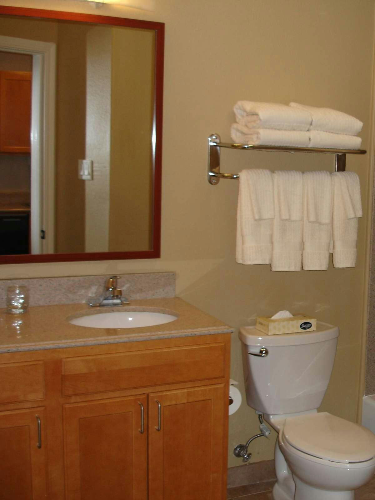 Hotel Candlewood Suites Texas City photo 3