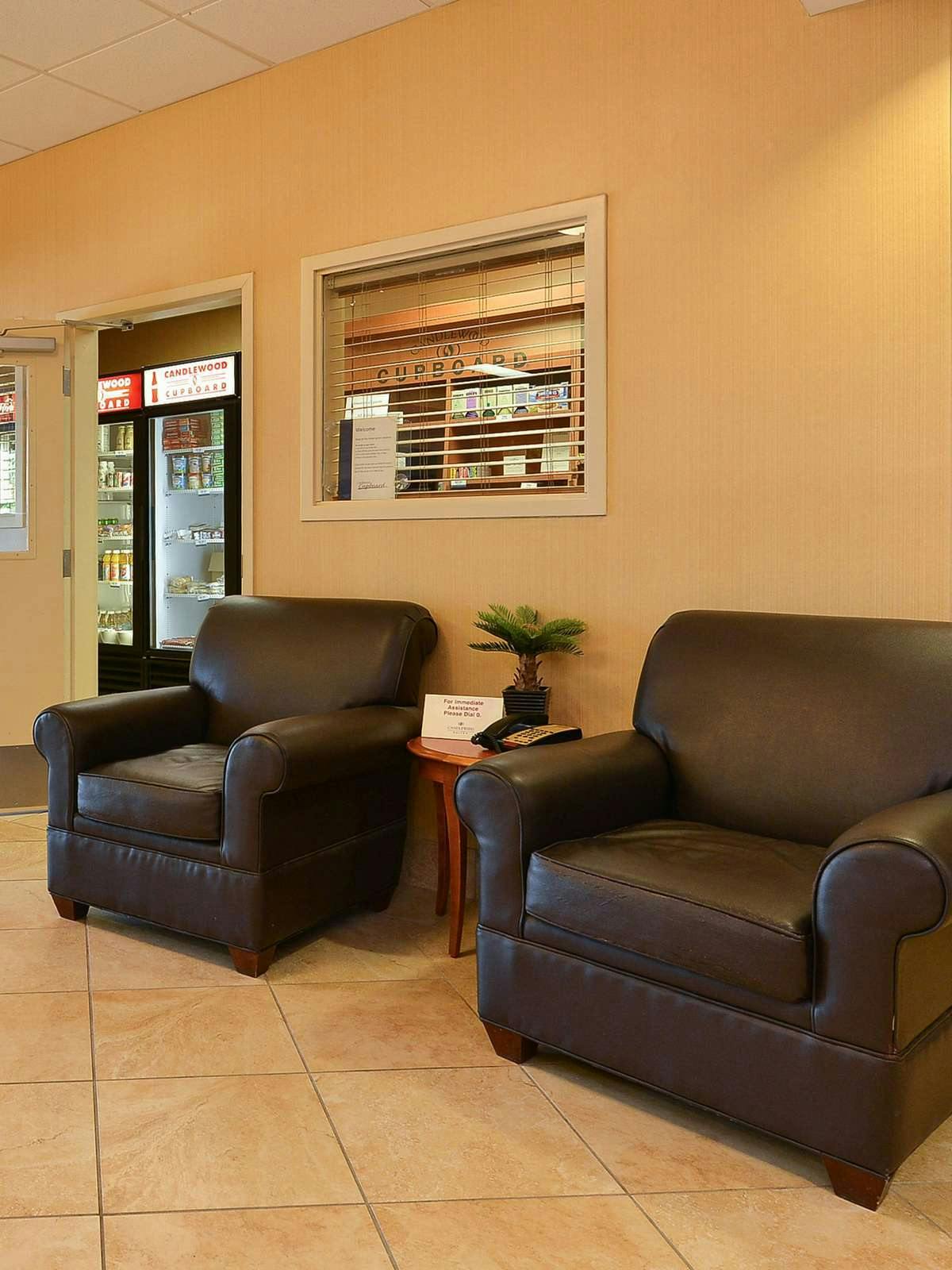 Hotel Candlewood Suites Winchester photo 4