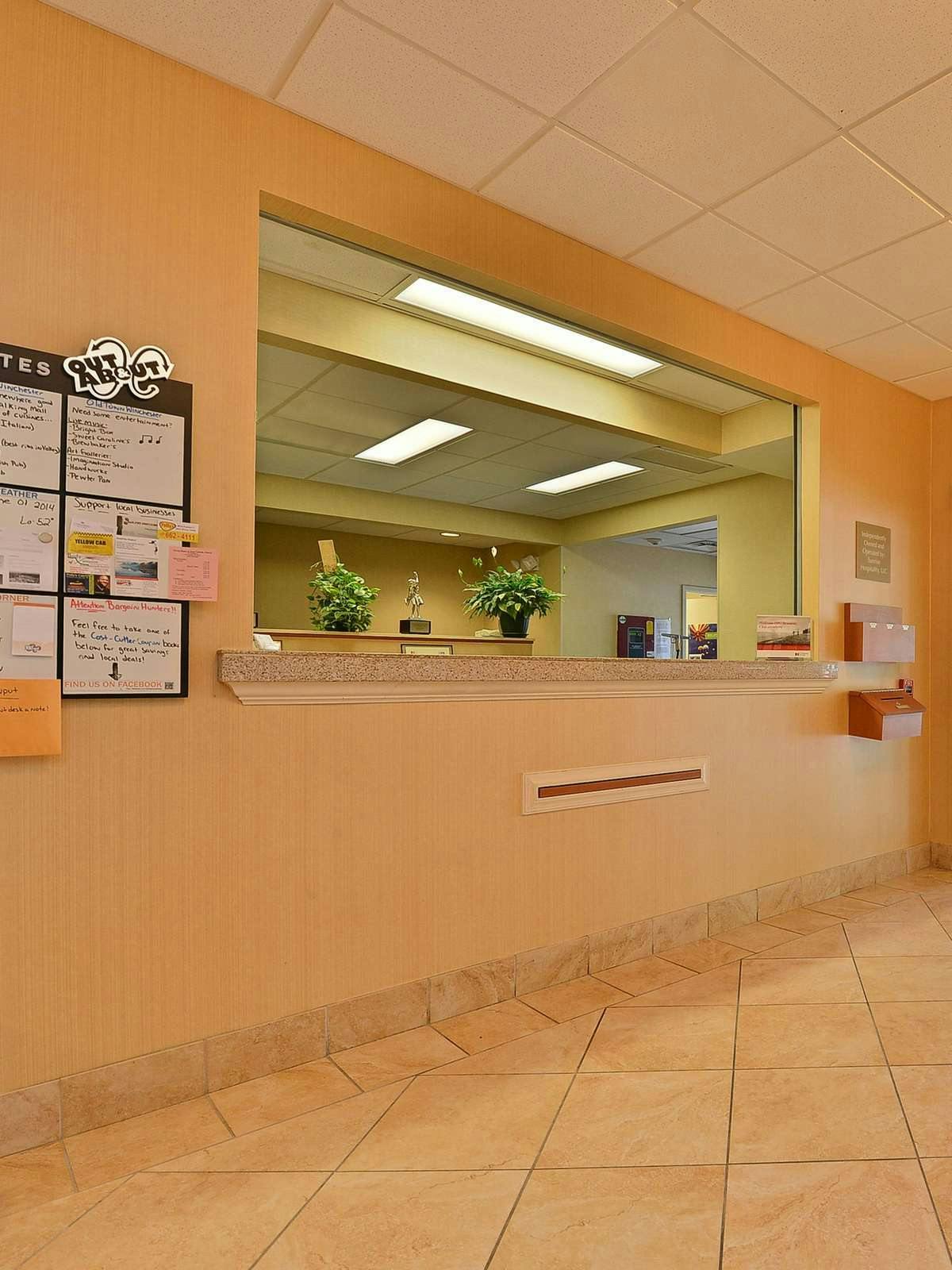 Hotel Candlewood Suites Winchester photo 5