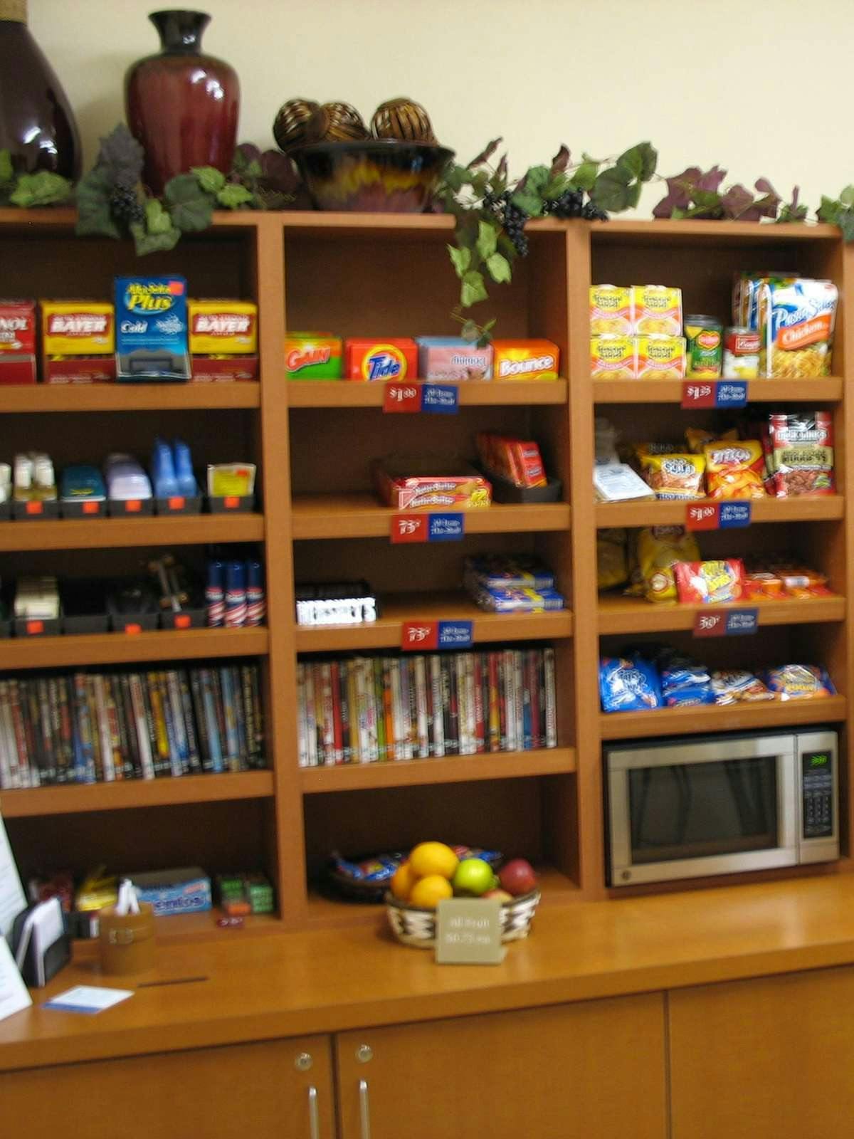 Hotel Candlewood Suites Fayetteville U of A photo 5