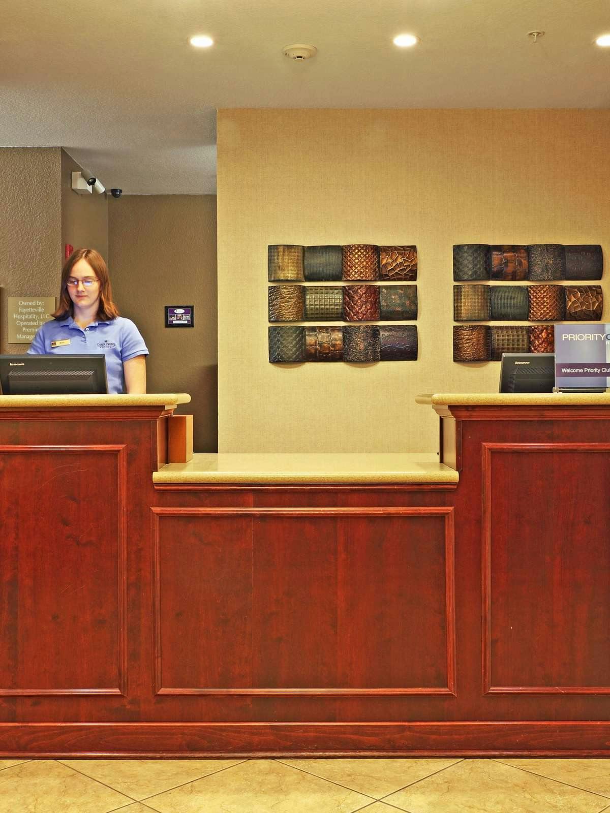 Hotel Candlewood Suites Fayetteville U of A photo 4