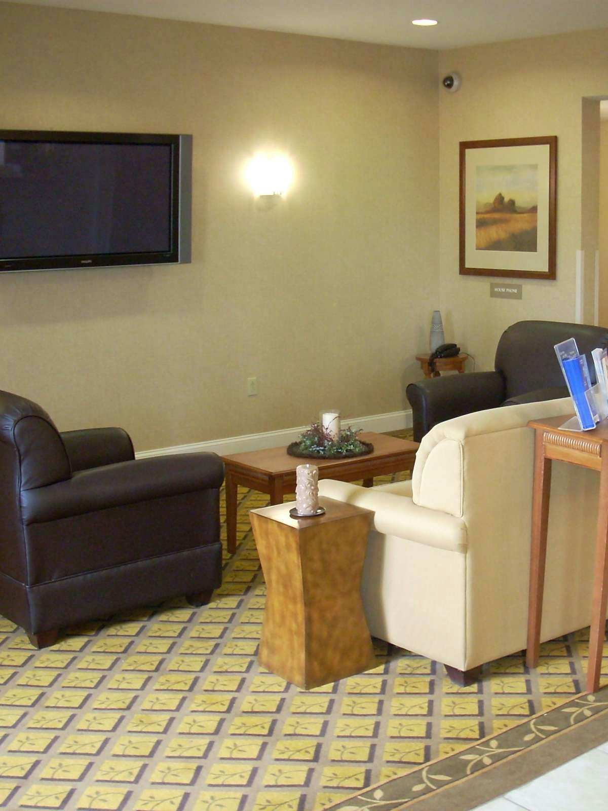 Hotel Candlewood Suites Windsor Locks Bradley Airport photo 3