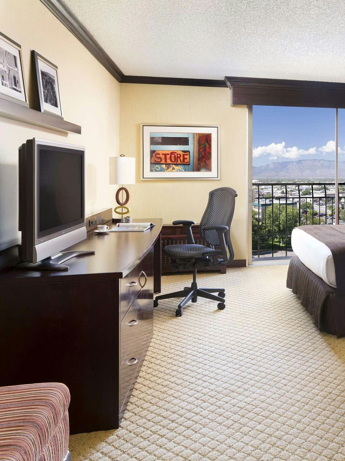 Hotel Crowne Plaza Albuquerque photo 2