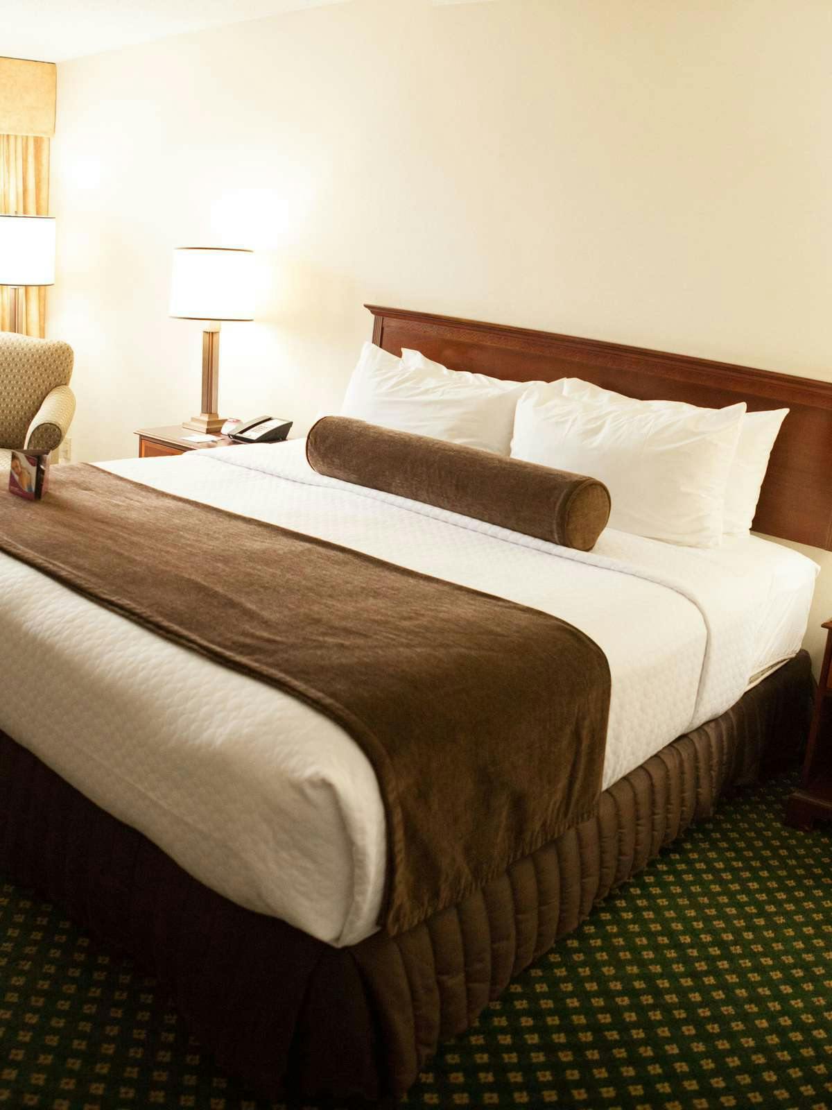 Hotel Crowne Plaza Hickory photo 2