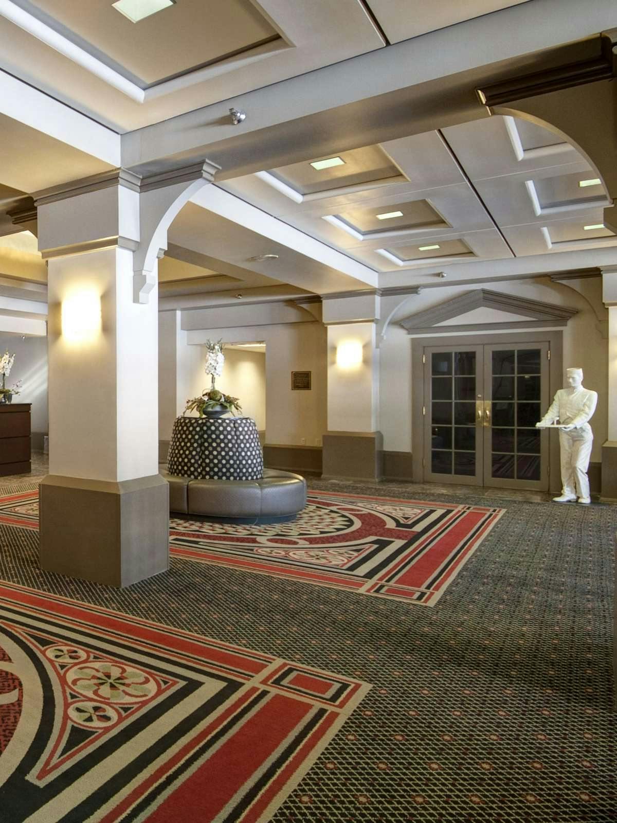 Hotel Crowne Plaza Indianapolis Downtown Union Station photo 3