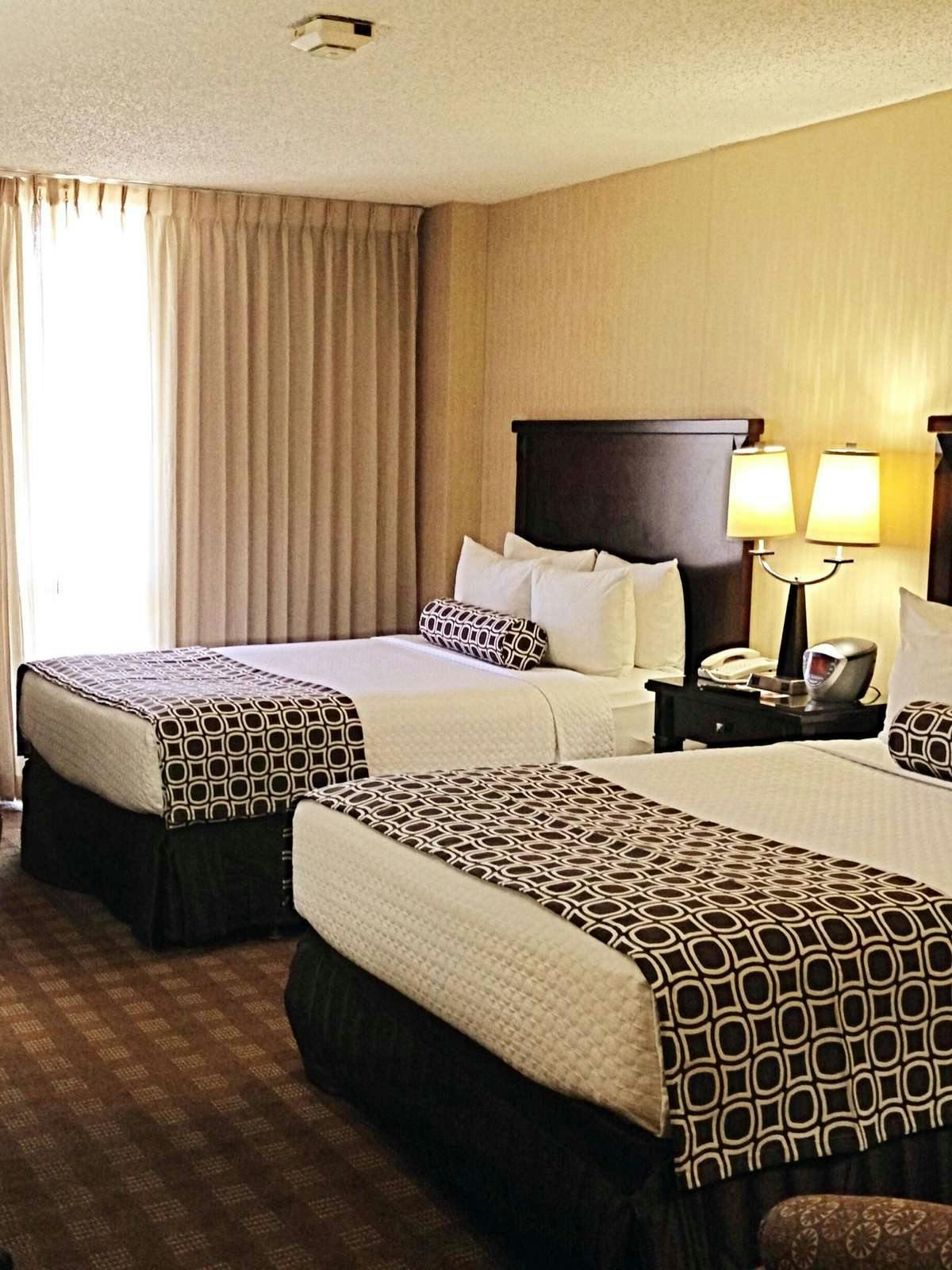 Hotel Crowne Plaza Dallas Market Center photo 1