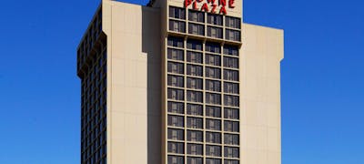 Crowne Plaza Dallas Market Center