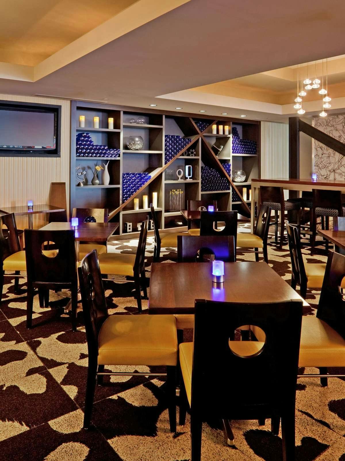 Hotel Crowne Plaza Kansas City Downtown photo 5