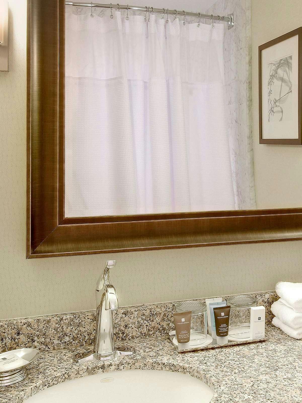 Hotel Crowne Plaza Lansing West photo 3