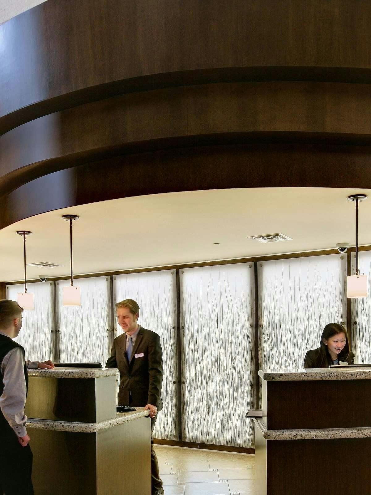 Hotel Crowne Plaza Lansing West photo 5