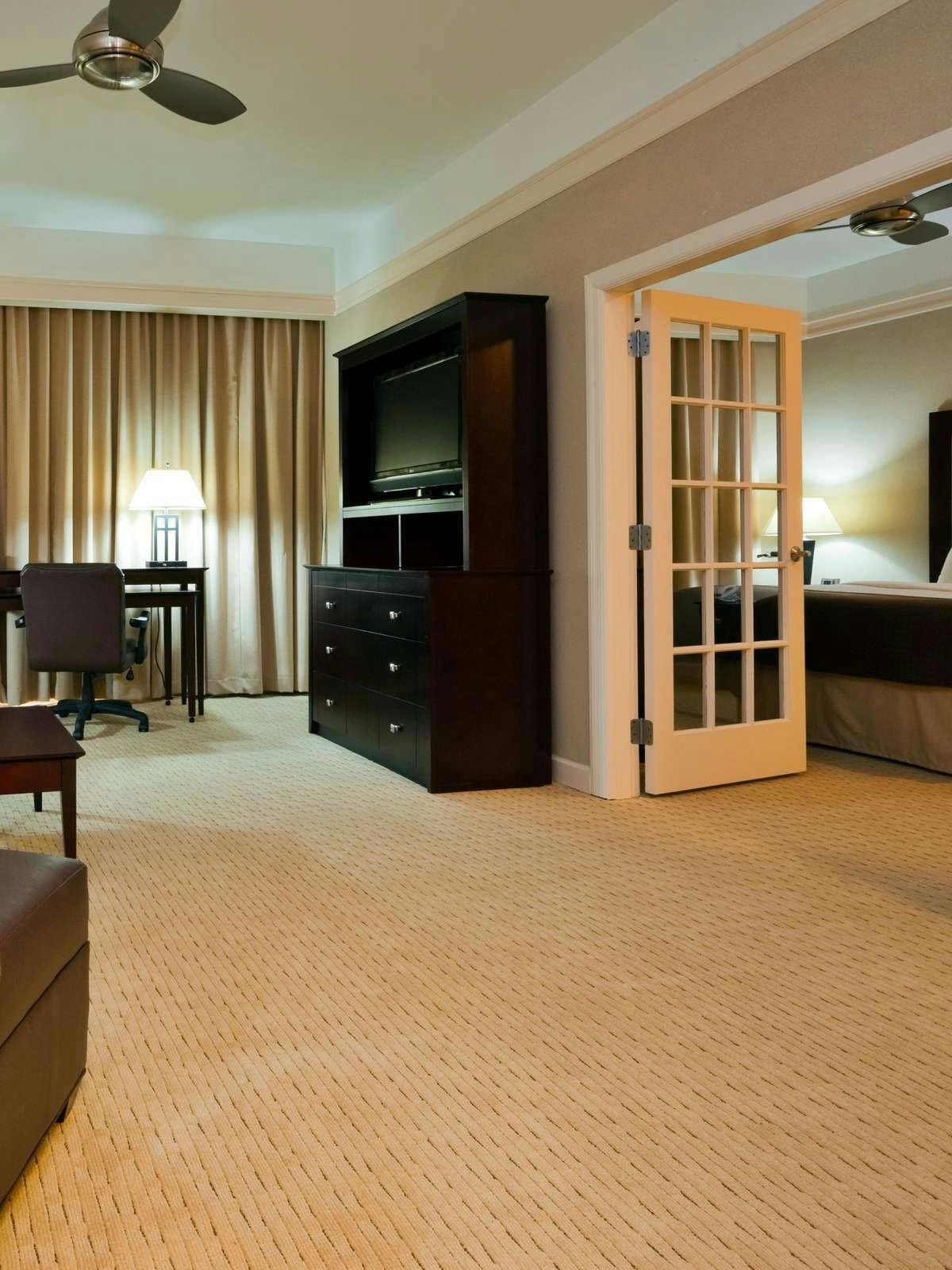 Hotel Holiday Inn Baton Rouge College Drive photo 2