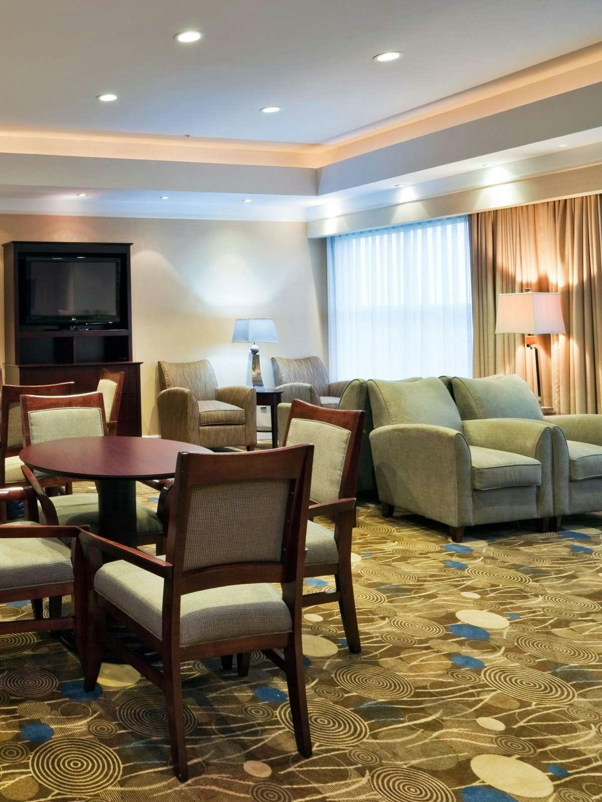 Hotel Holiday Inn Baton Rouge College Drive photo 4