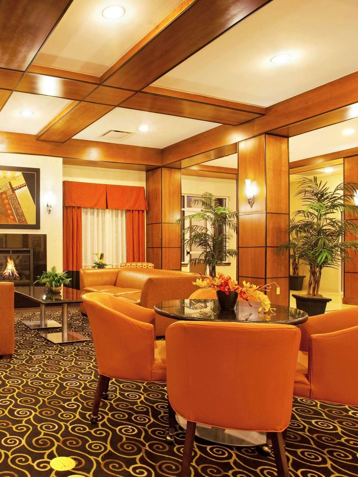 Hotel Holiday Inn Battle Creek photo 3