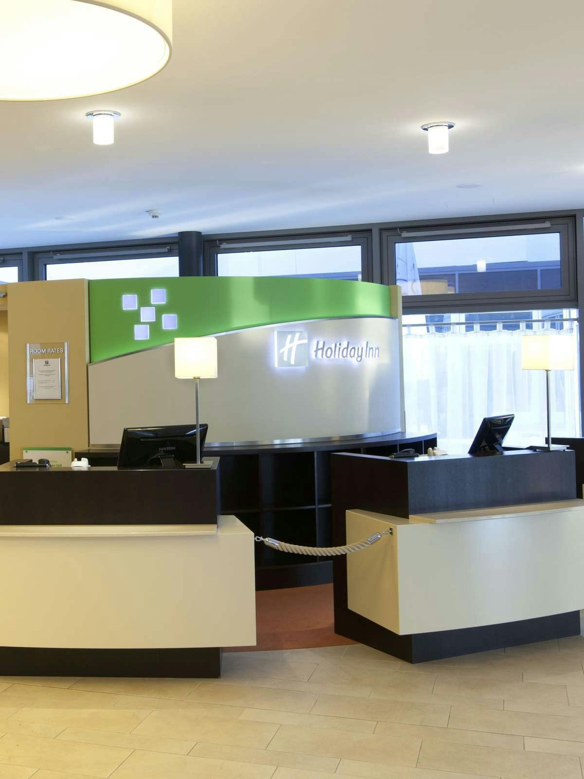 Hotel Holiday Inn Berlin Airport Conf Centre photo 4
