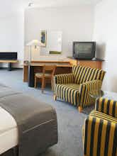 Hotel Holiday Inn Berlin City Center East - Prenzlauer Allee photo 3