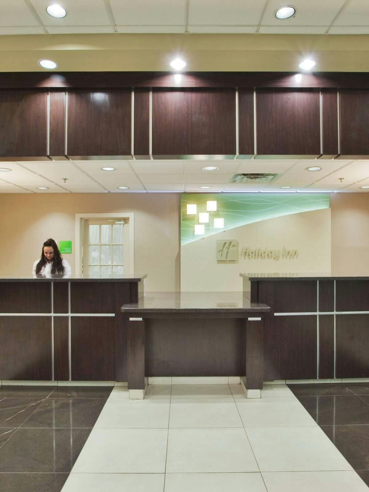 Hotel Holiday Inn Binghamton Downtown photo 3