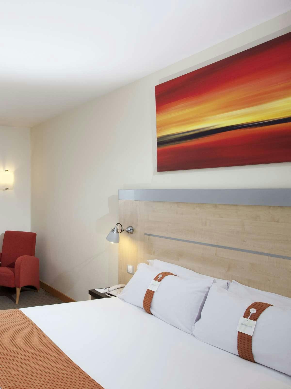 Hotel Holiday Inn Express Barcelona Molins De Rei photo 1