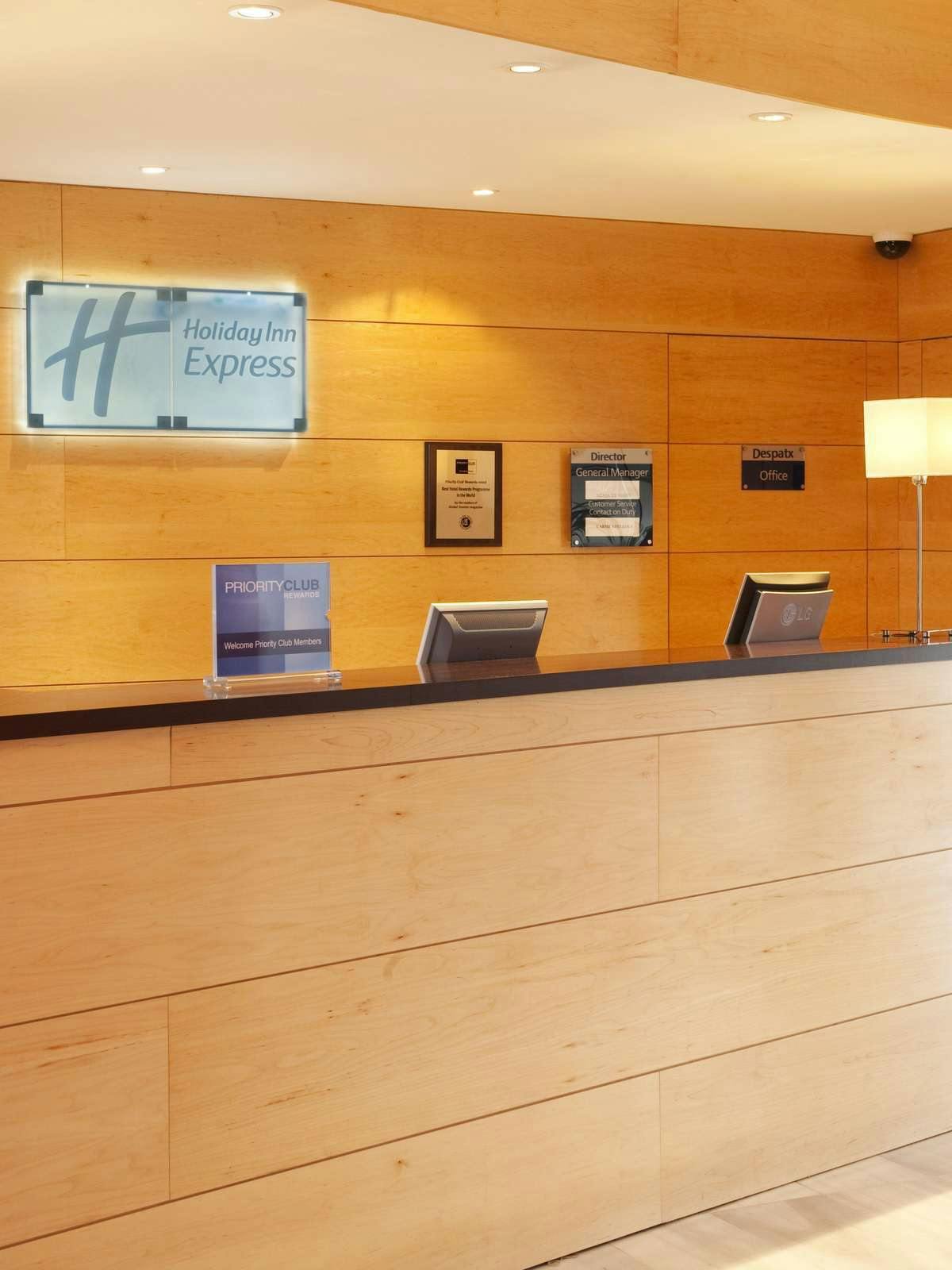 Hotel Holiday Inn Express Barcelona Molins De Rei photo 3