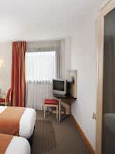 Hotel Holiday Inn Express Barcelona Molins De Rei photo 2