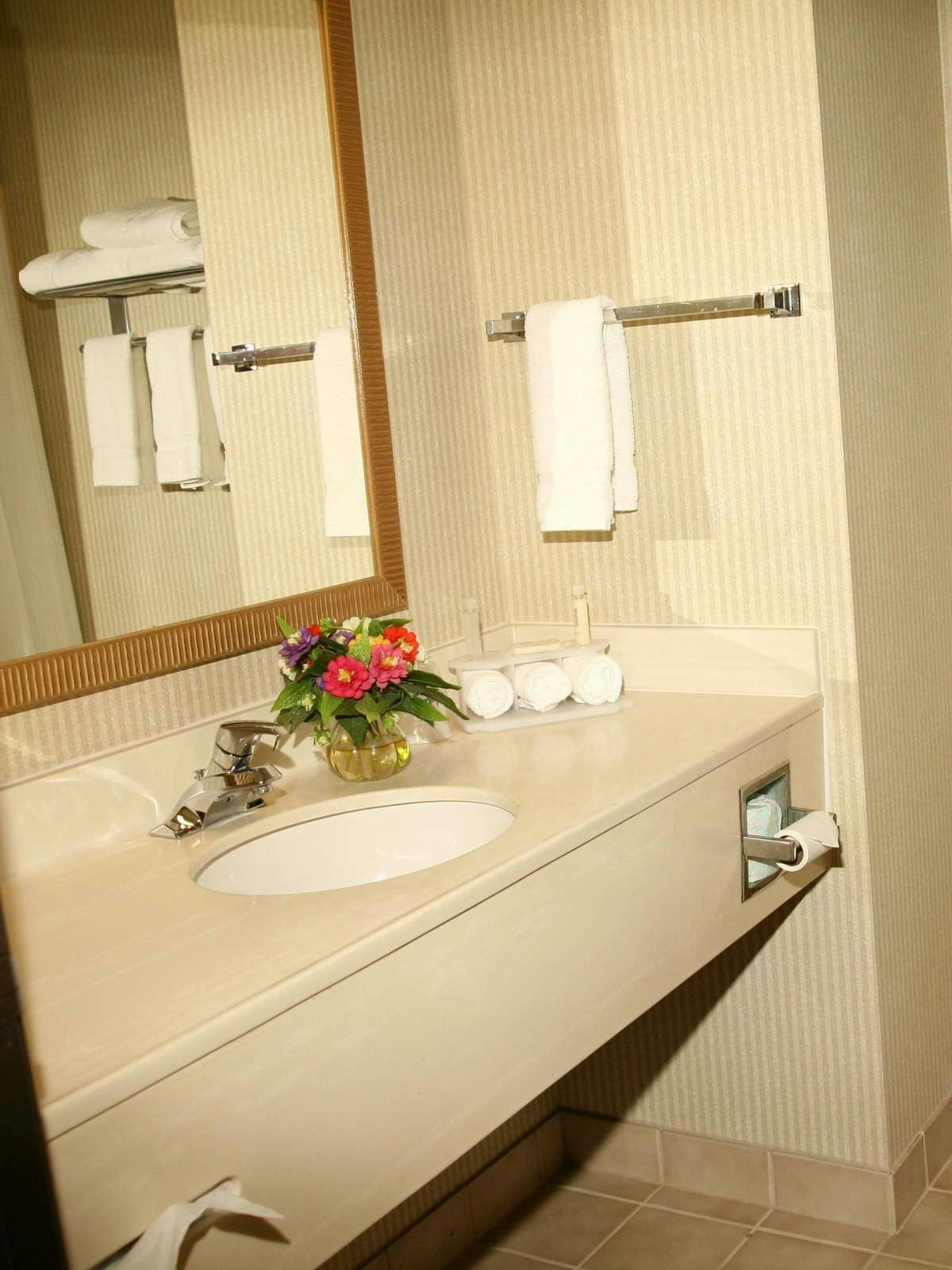 Hotel Holiday Inn Express Boonville photo 3