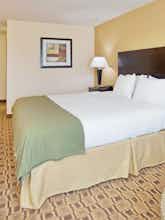 Hotel Holiday Inn Express Boonville photo 1