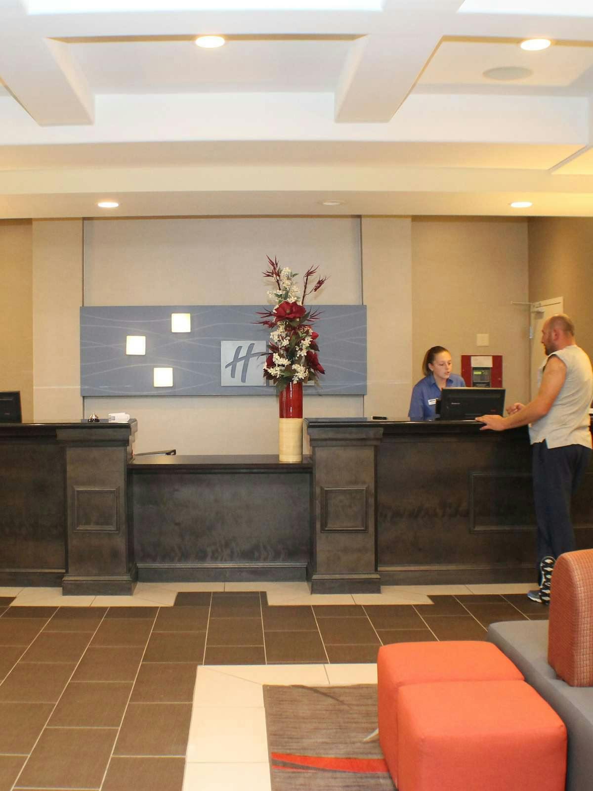 Hotel Holiday Inn Express Bradford photo 4