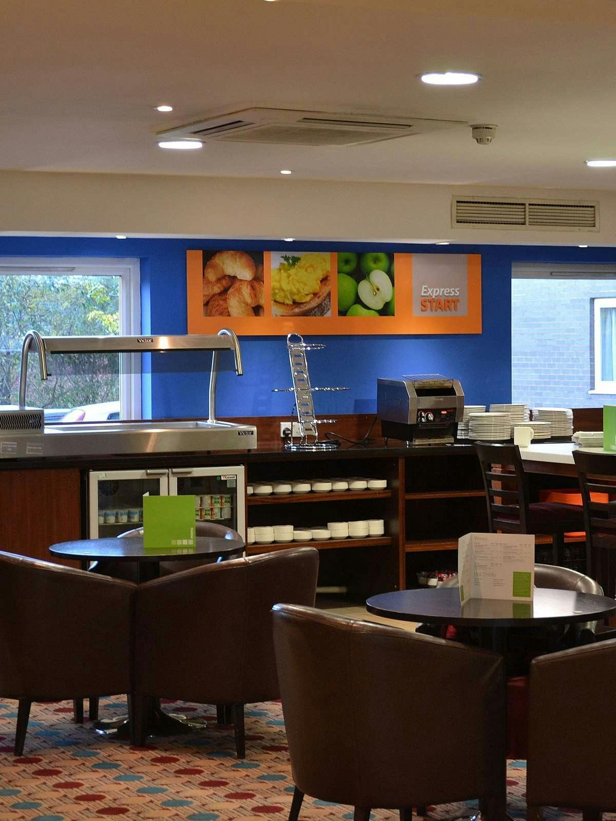 Hotel Holiday Inn Express Braintree photo 4