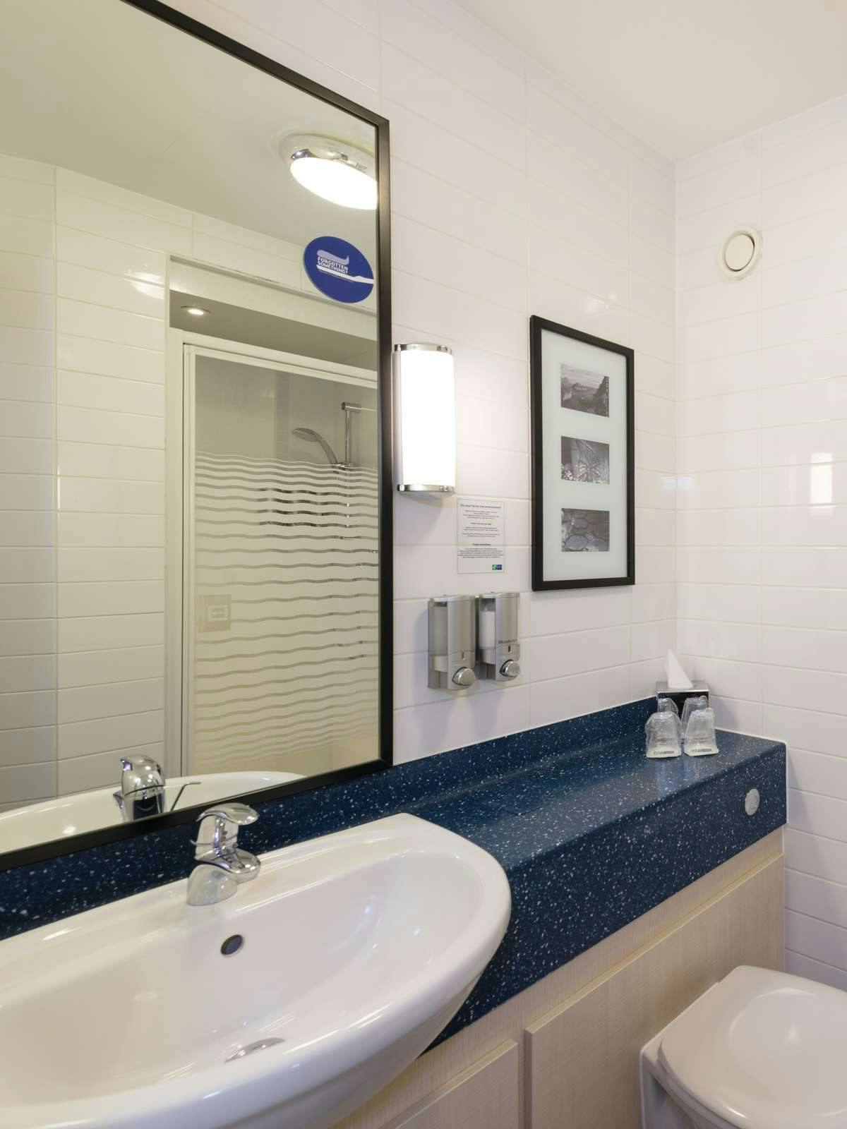 Hotel Holiday Inn Express Braintree photo 3