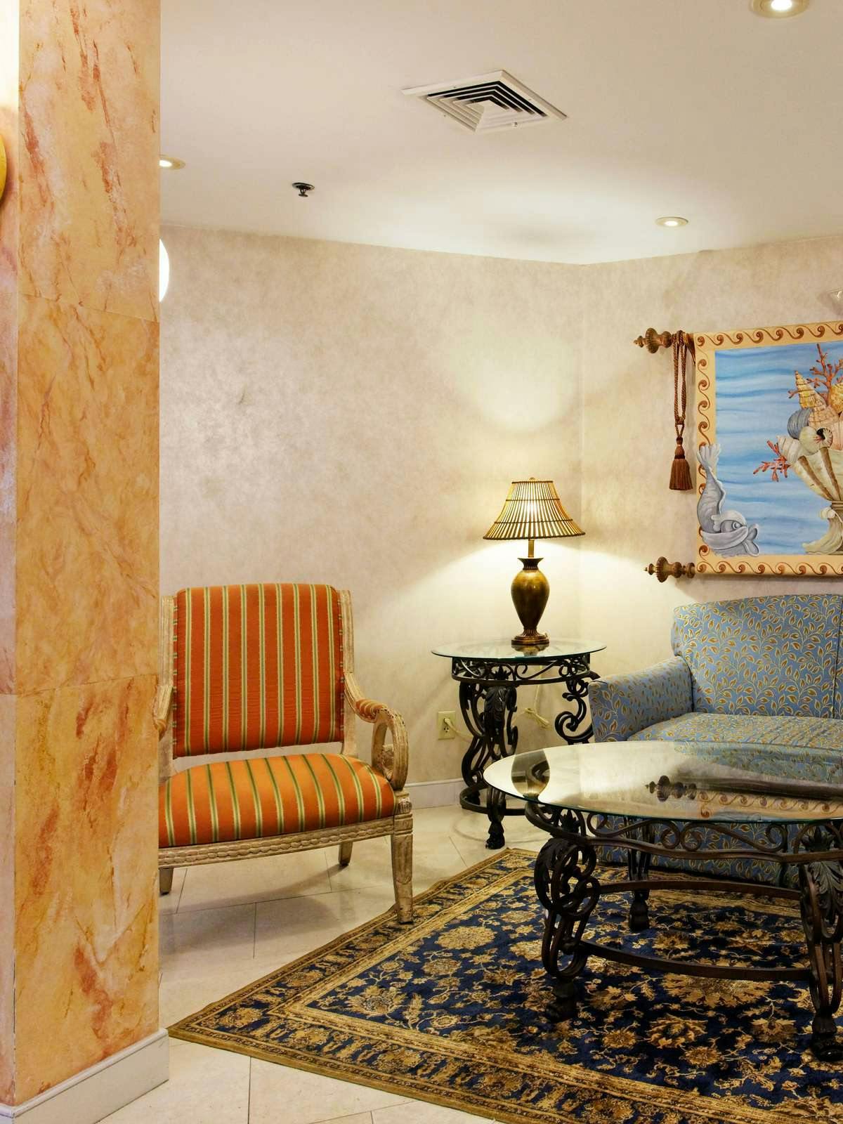 Hotel Holiday Inn Express Branford photo 3