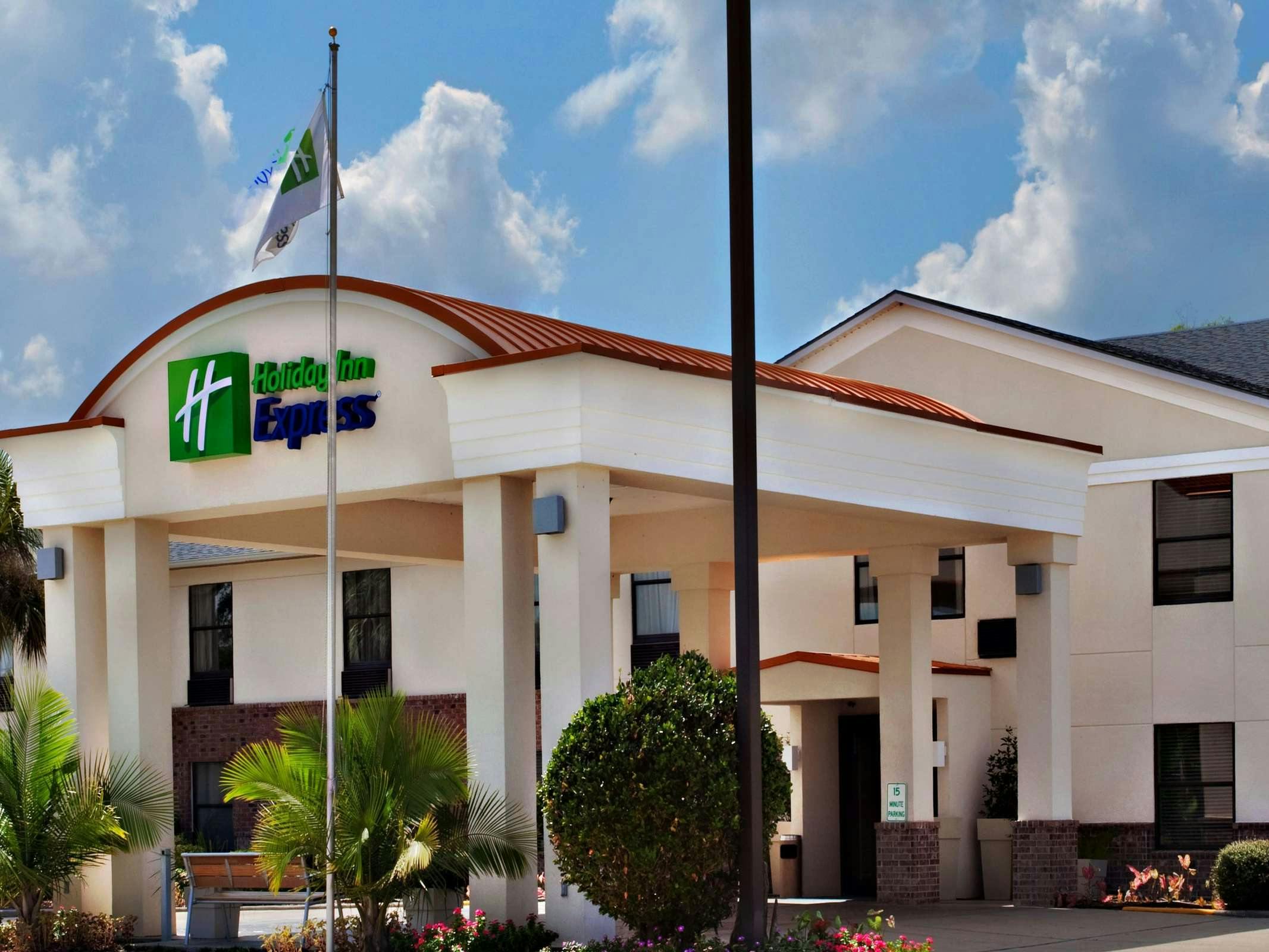 Holiday Inn Express Breaux Bridge