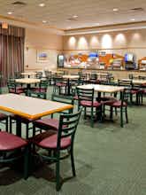 Hotel Holiday Inn Express Breezewood photo 5