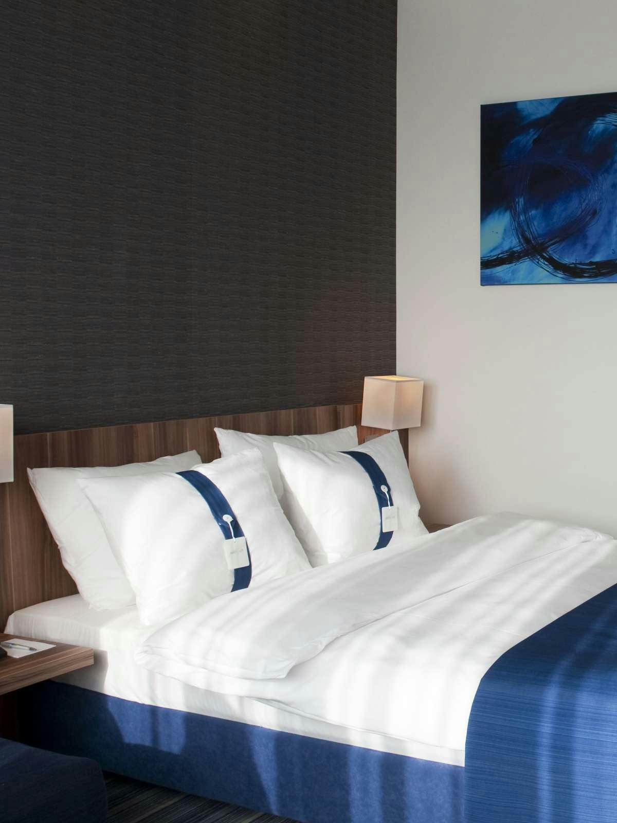 Hotel Holiday Inn Express Bremen Airport photo 1