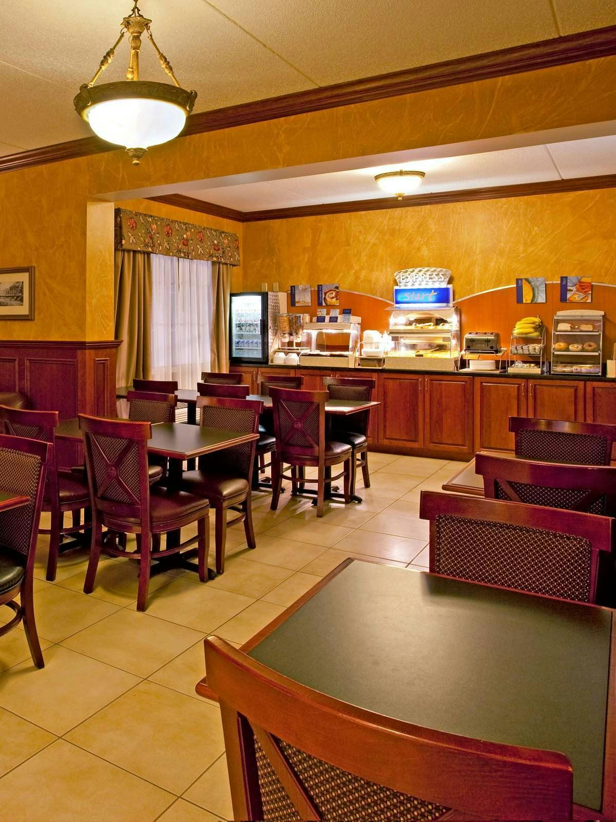 Hotel Holiday Inn Express Bridgeville photo 4