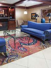 Hotel Holiday Inn Conference Center Marshfield photo 3