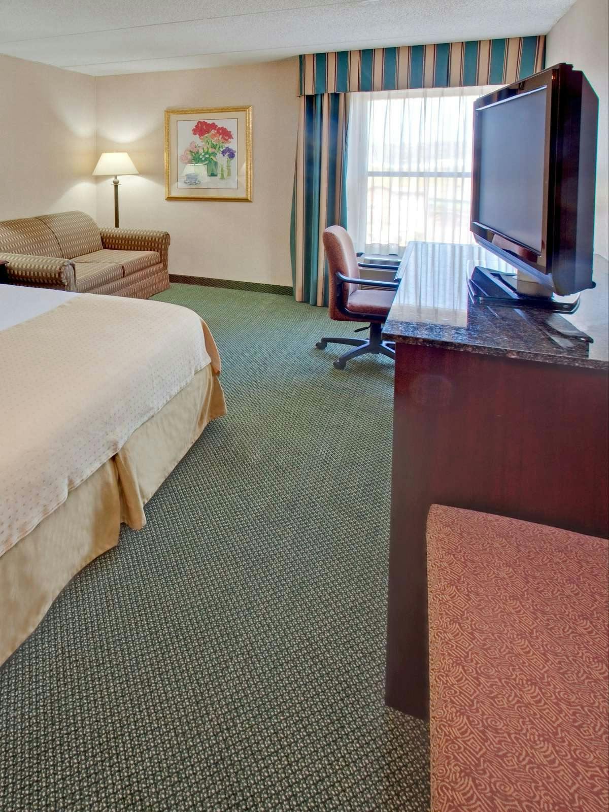 Hotel Holiday Inn Dubuque photo 2