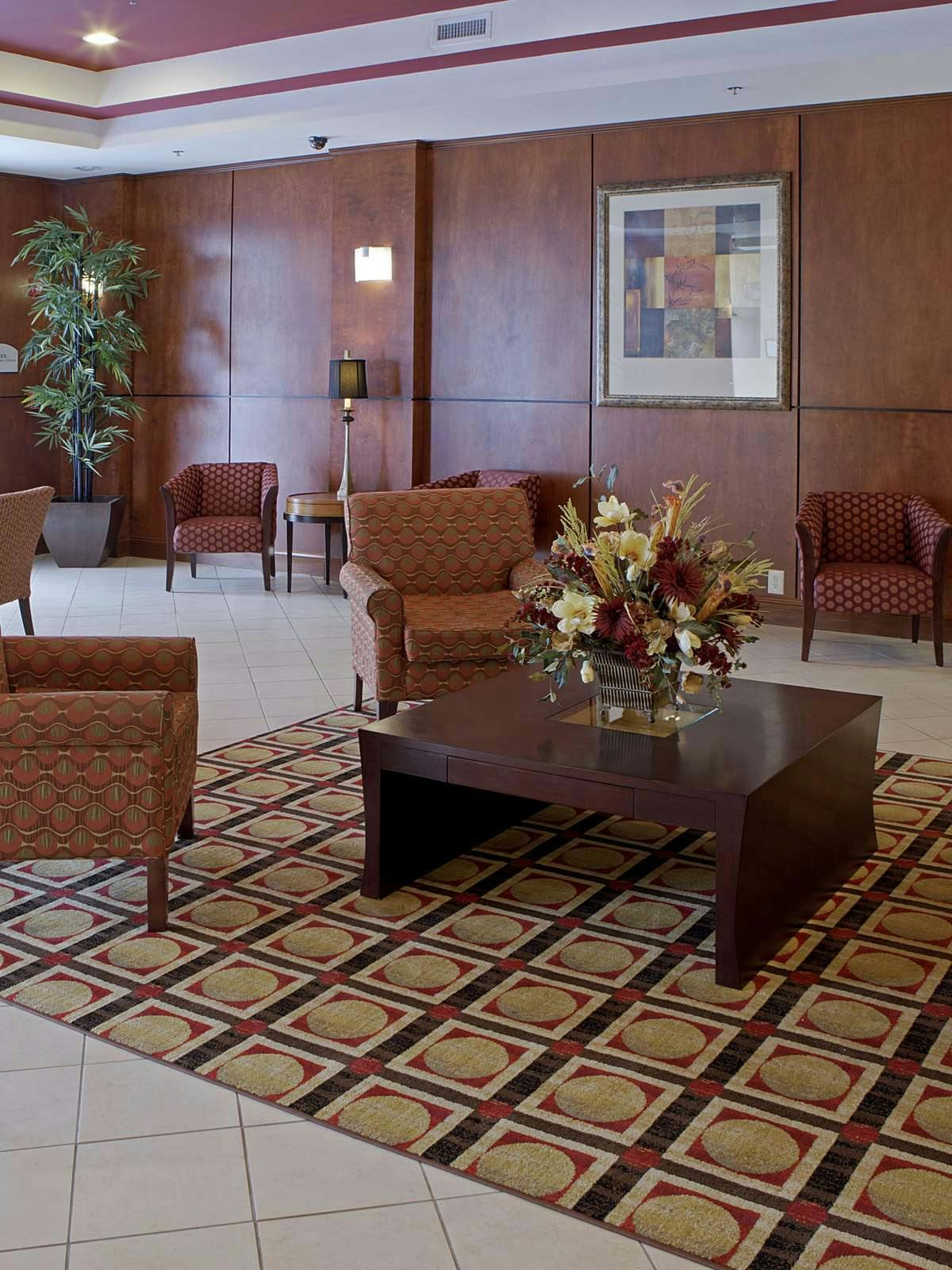 Hotel Holiday Inn Dumfries Quantico Center photo 3