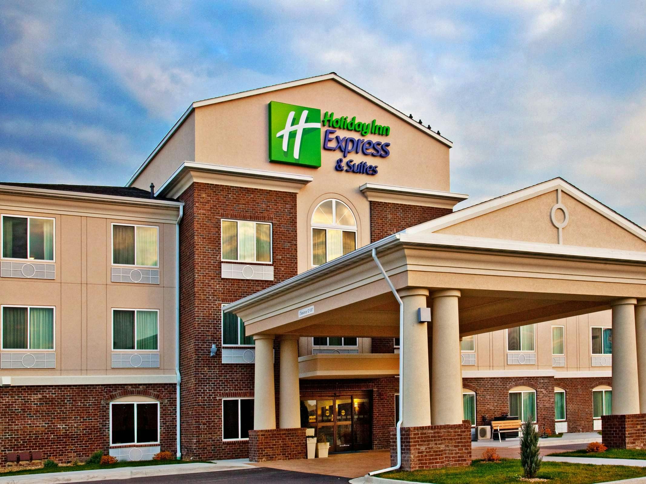 Holiday Inn Express Hotel & Suites Dubuque West